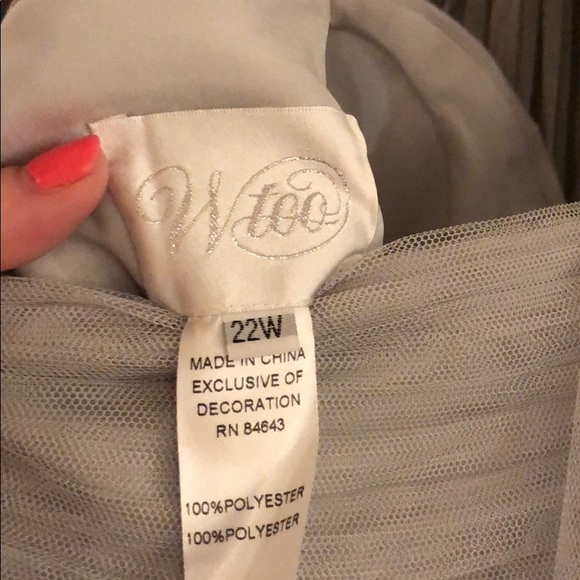 Eucalyptus bridesmaids dresses (2) both size 22W - Picture 7 of 8